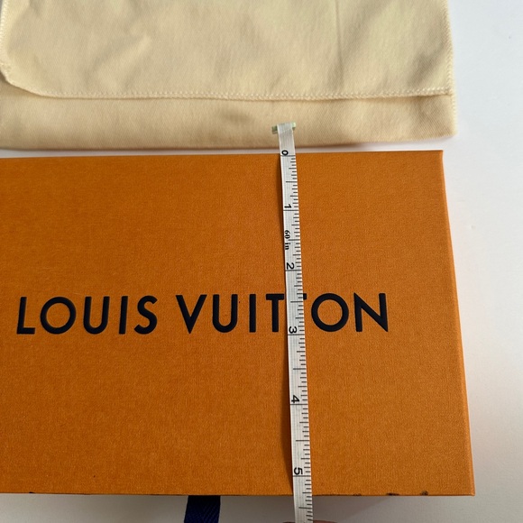 Louis Vuitton Orange Box with Dust Bag - Picture 3 of 6